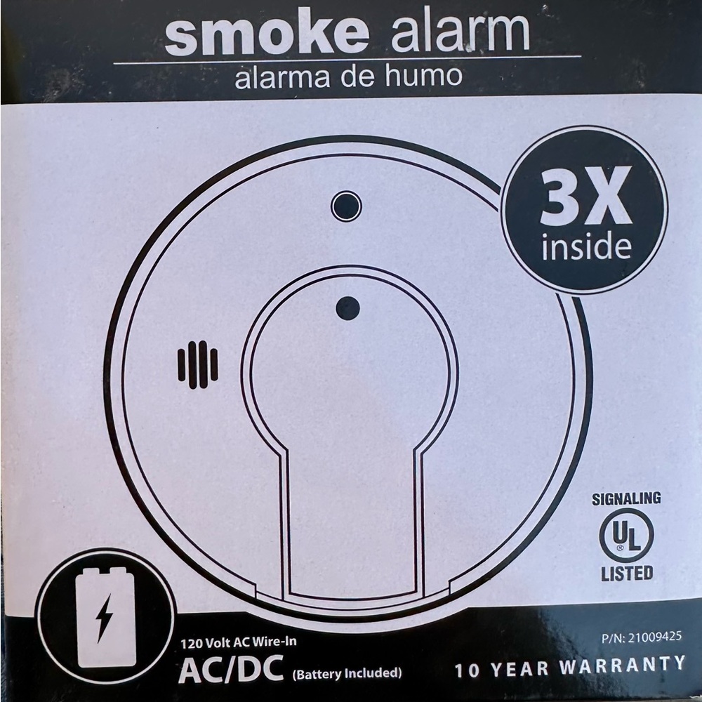 Smoke Alarm with 10-Year Warranty